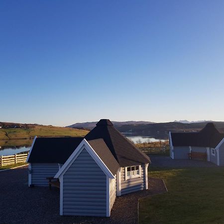 Skye Cabins Skeabost Екстер'єр фото