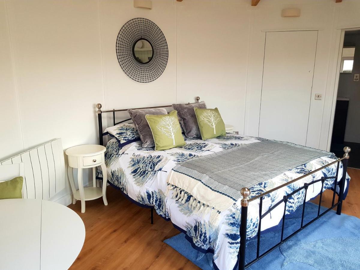 Skye Cabins Skeabost Екстер'єр фото